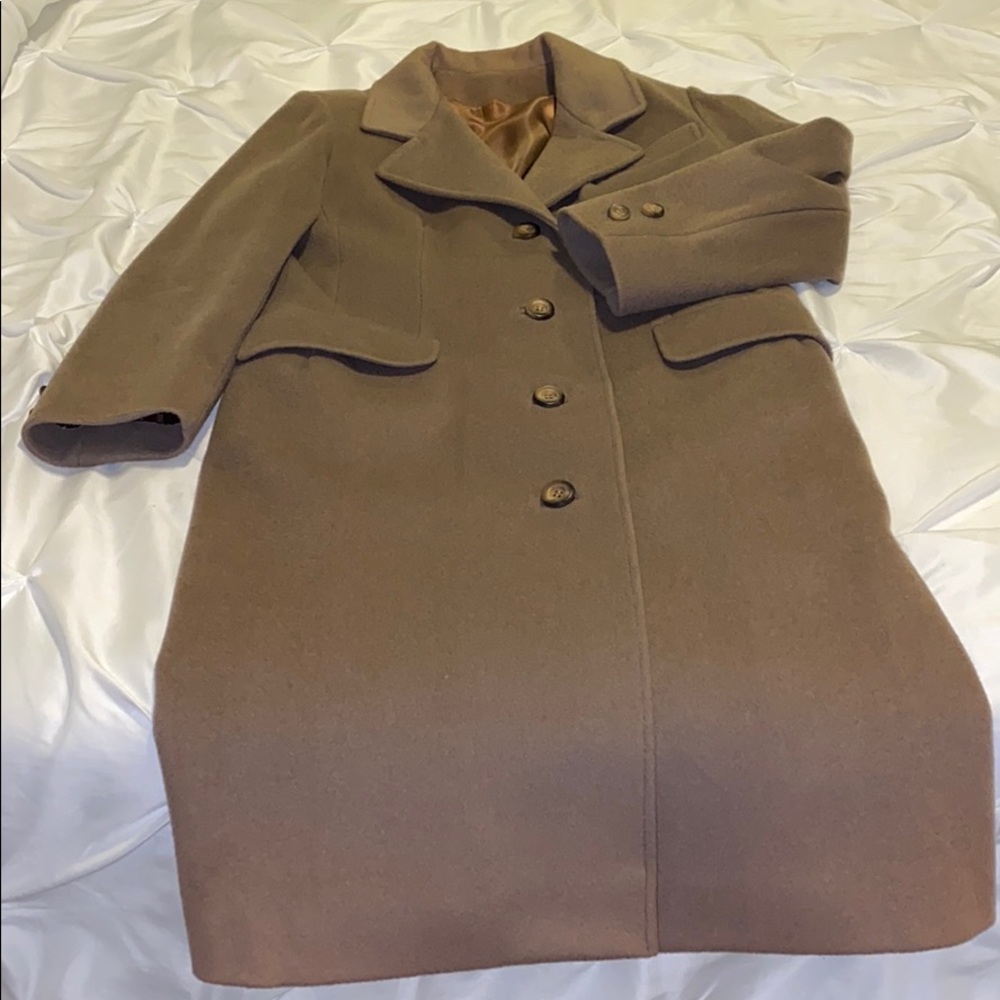 Small 100% wool coat